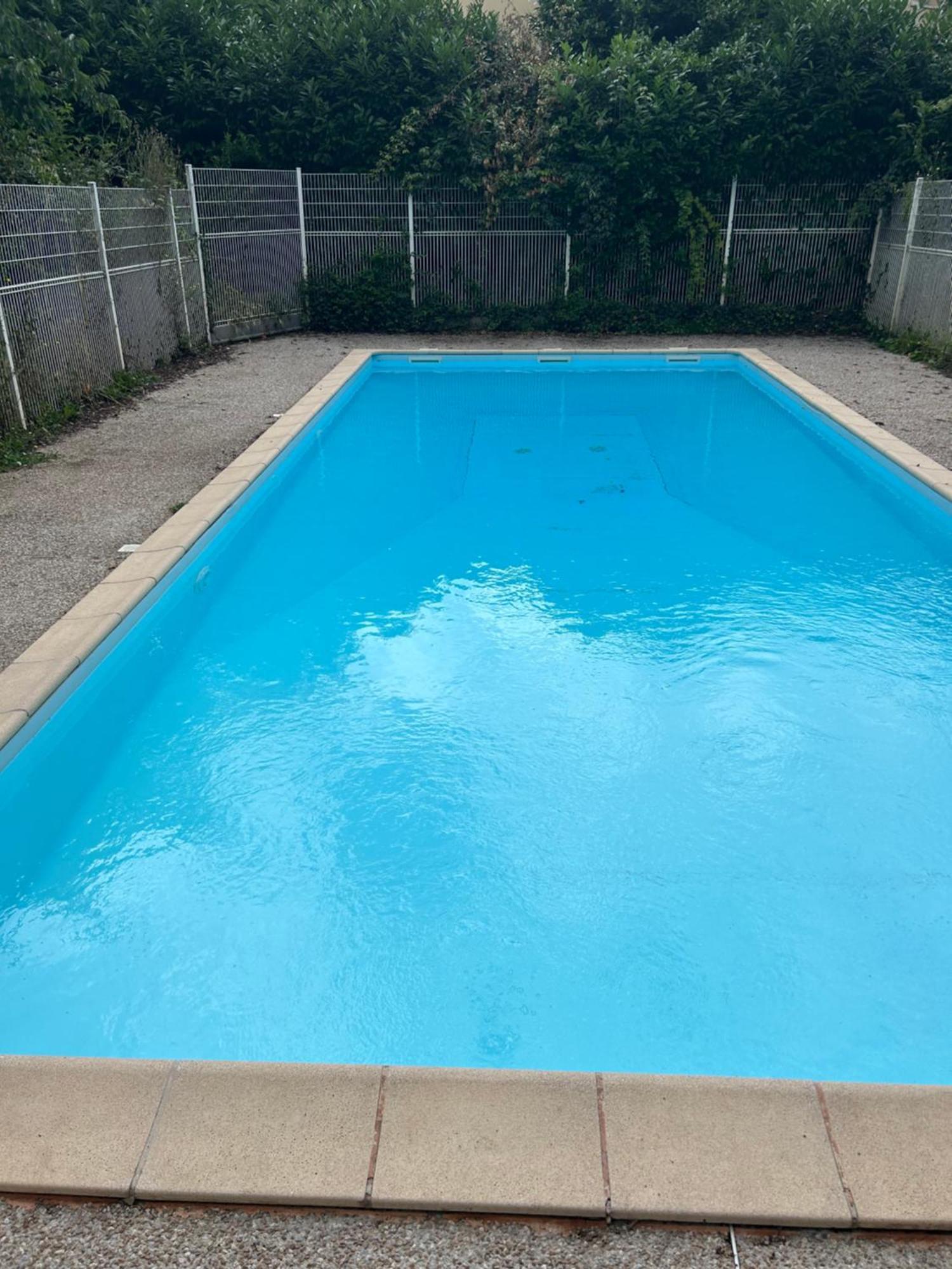 T2 Piscine Parkin Privee * Colomiers